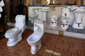 EthL2112 Magasin de sanitaires. Ethiopie 2013