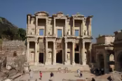 Tur2346 Ephèse, librairie de Celsus